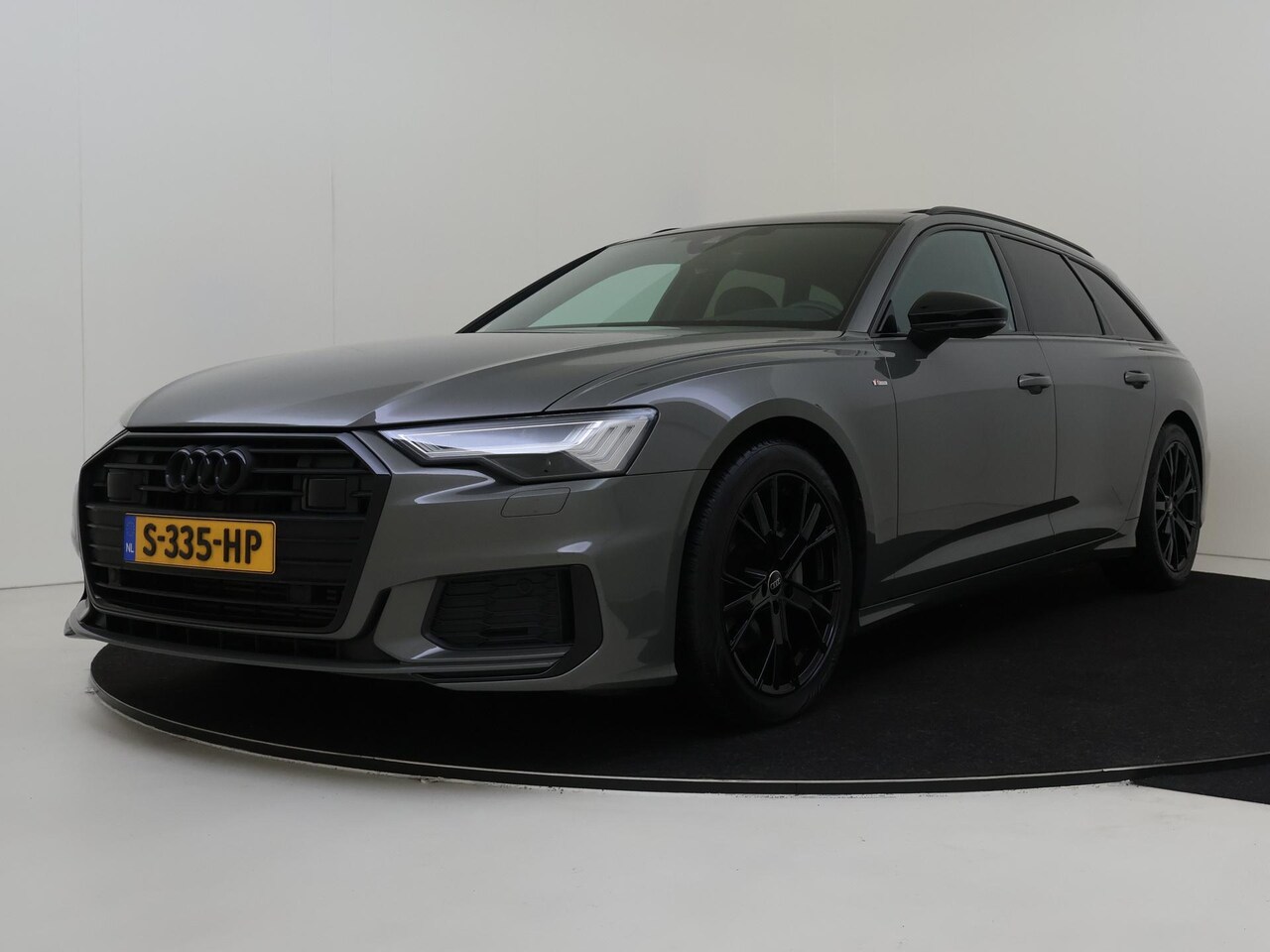 Audi A6 Avant - 40 TFSI S edition Competition | Panoramadak | LED matrix verlichting | Stoelverwarming | A - AutoWereld.nl