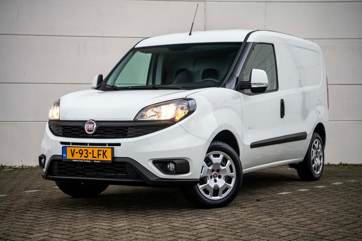 Fiat Doblò Cargo - 1.4 95pk SX 3-PRS MARGE |Airco|Navi|Cruise| - AutoWereld.nl