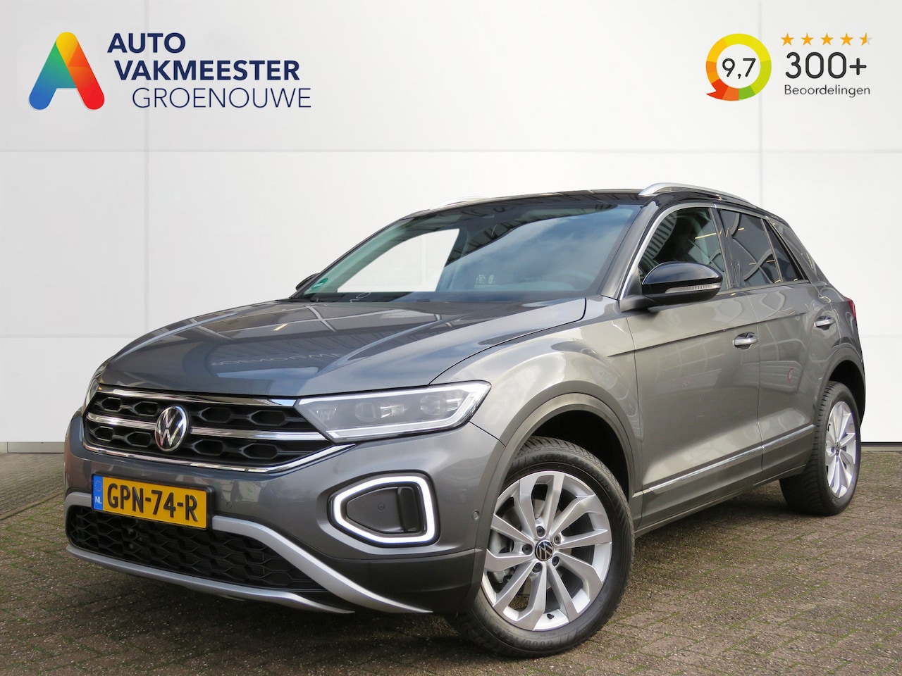 Volkswagen T-Roc - 1.5 TSI 150pk DSG-aut. Style / IQ Light / Navi / Stoelverw. / Zwart dak / BOVAG garantie - AutoWereld.nl