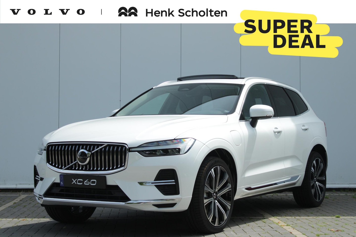 Volvo XC60 - T6 Automaat Recharge AWD Essential Edition Bright, Volvo XC60 Recharge T6 350PK AWD Essent - AutoWereld.nl