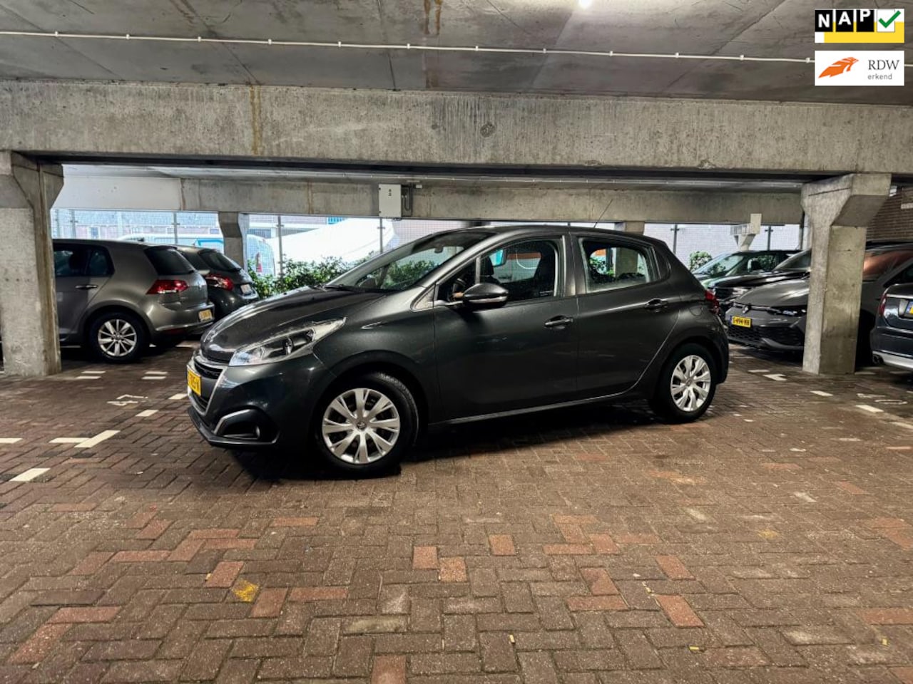 Peugeot 208 - 1.2 PureTech Active|1e EIG|AIRCO - AutoWereld.nl