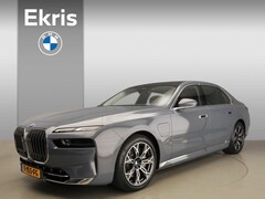 BMW 7-serie - Sedan 750e xDrive LED / Leder / HUD / Active steering / Keyles go / Soft close / DAB / Bow