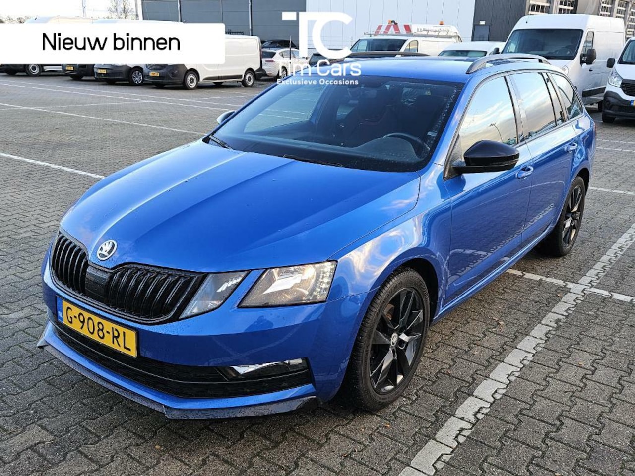 Skoda Octavia Combi - 1.0 TSI Greentech Sport Business | Navigatiesysteem | Trekhaak | Parkeersensoren achter - AutoWereld.nl