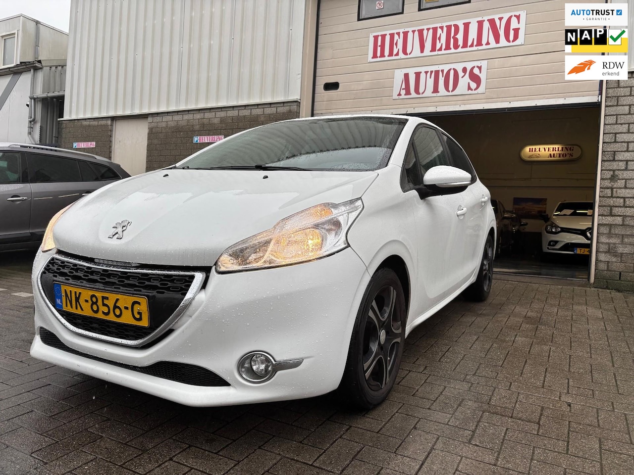 Peugeot 208 - 1.0 VTi Access AIRCO APK T/M 22-1-26 - AutoWereld.nl