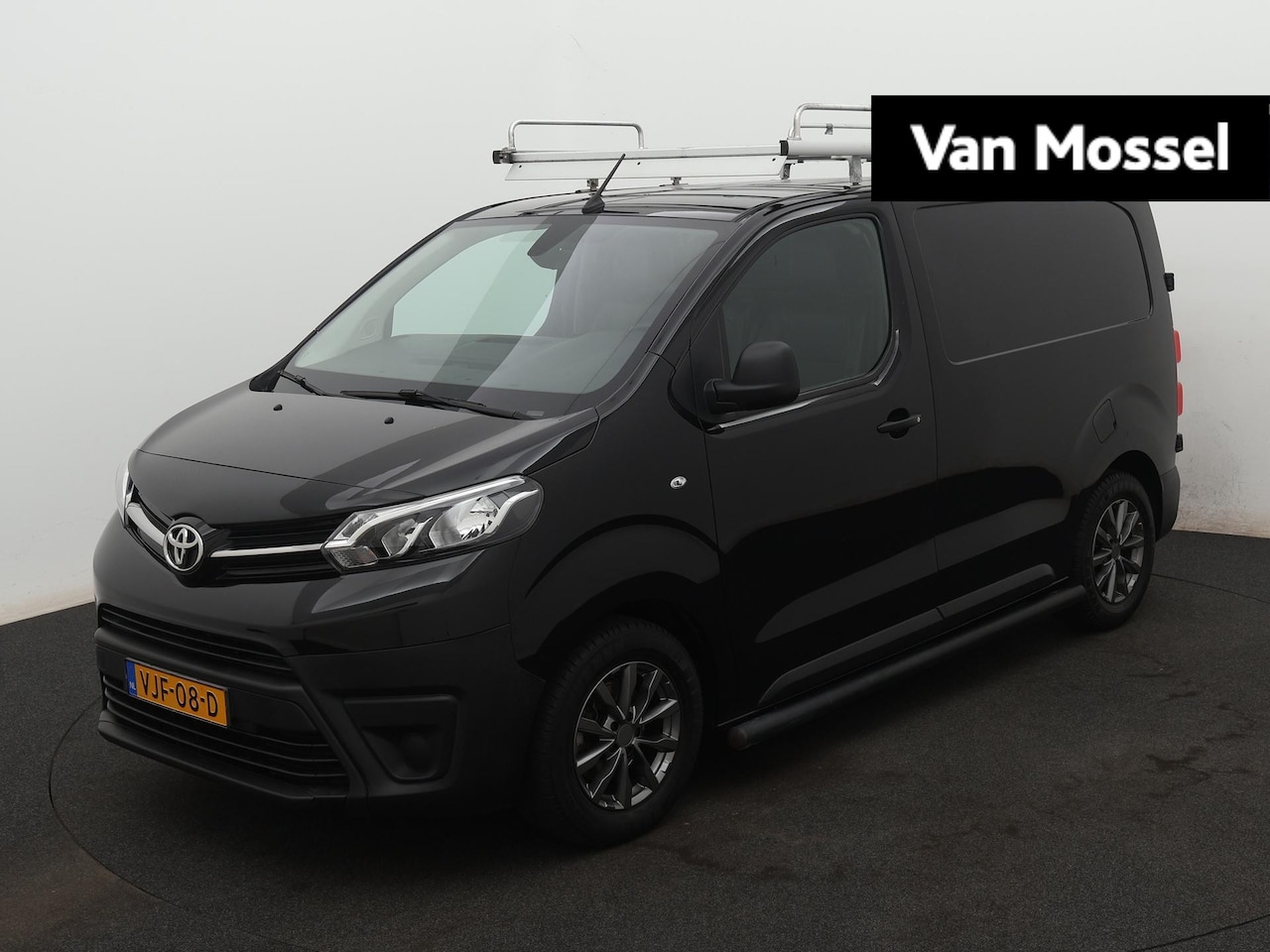 Toyota ProAce Compact - 1.5 D-4D Navigator | 120pk | Navigatie | Lichtmetalen Velgen | Sidebars | Parkeersensoren - AutoWereld.nl