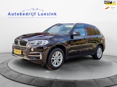 BMW X5 - XDrive30d High Executive Panorama-dak Elektrische Sportstoel + Geheugen Trekhaak 3500 Kg C