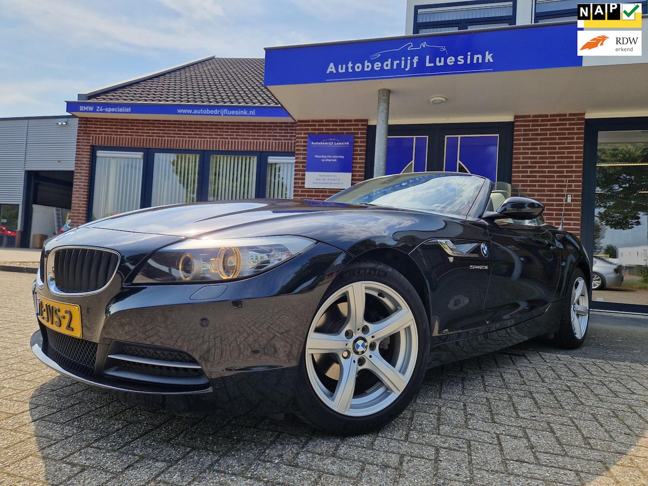 BMW Z4 Roadster - SDrive23i Introduction (20X Z4 OP VOORRAAD) Nederlands Goed Onderhoud Navi Cruise Control - AutoWereld.nl