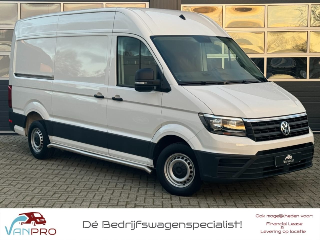 Volkswagen Crafter - 35 2.0 TDI L3H3 L2H2 / Apple Carplay / Airco / Camera / - AutoWereld.nl