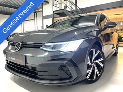 Volkswagen Golf - 1.5 TSI 150 PK 2x R-LINE/ Camera/ 18”LMV/ CarPlay