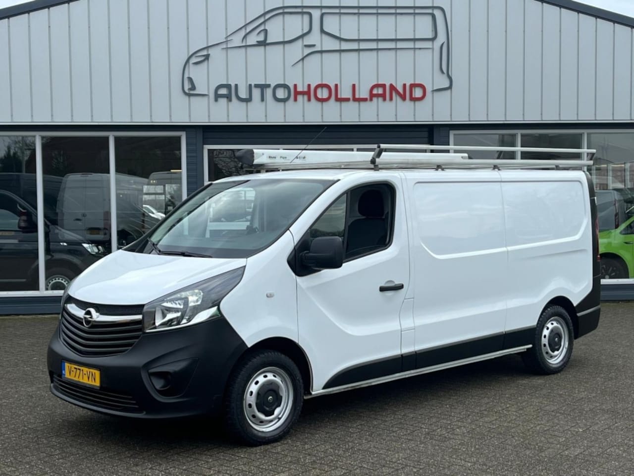 Opel Vivaro - 1.6 CDTI 70KW 95PK L2H1 EURO 6 AIRCO/ IMPERIAAL/ CRUISE CONTROL/ - AutoWereld.nl