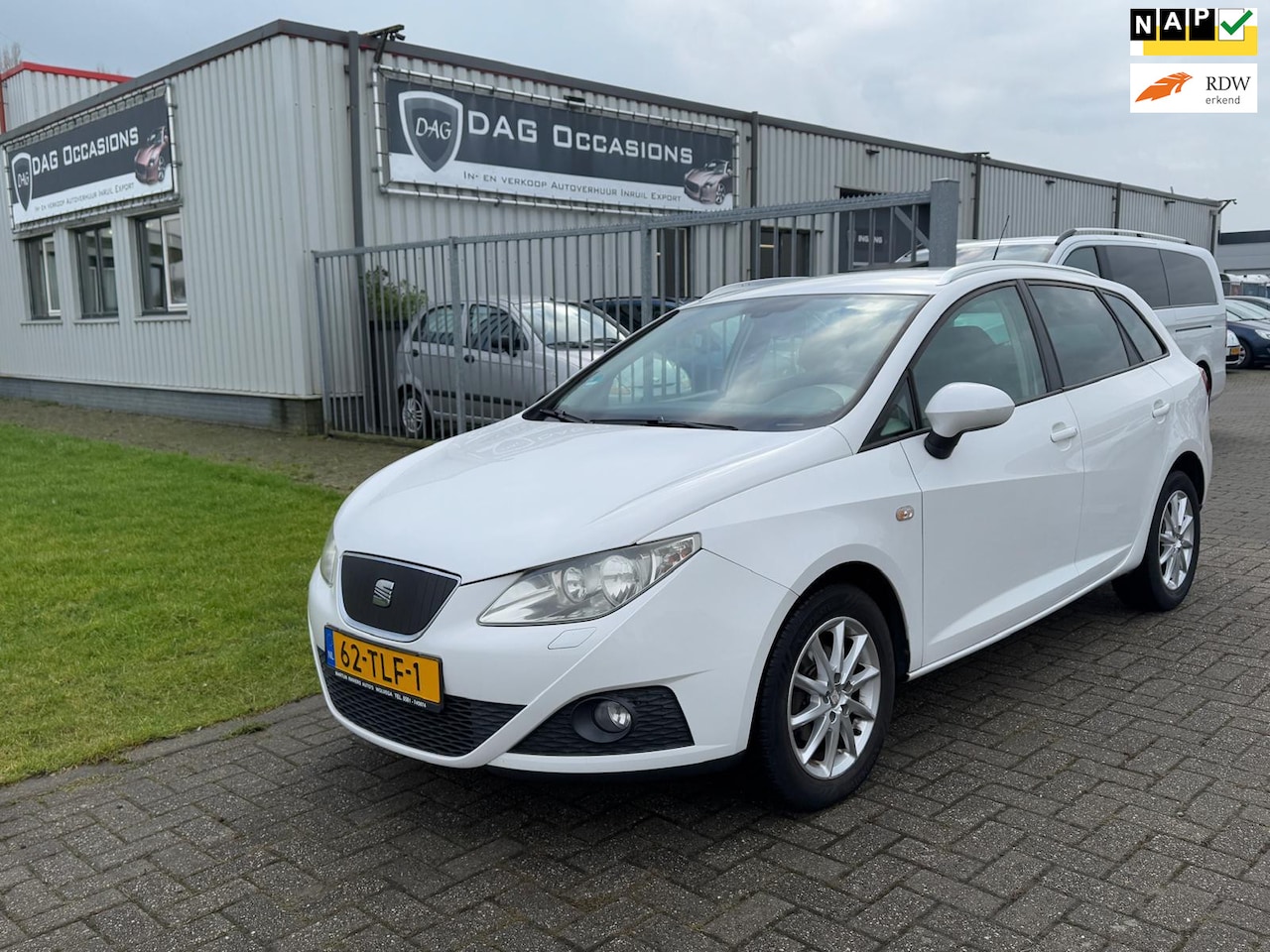 Seat Ibiza ST - 1.2 TDI Style Ecomotive PDC|NAVI|STOELVW|LEER|TREKHAAK - AutoWereld.nl