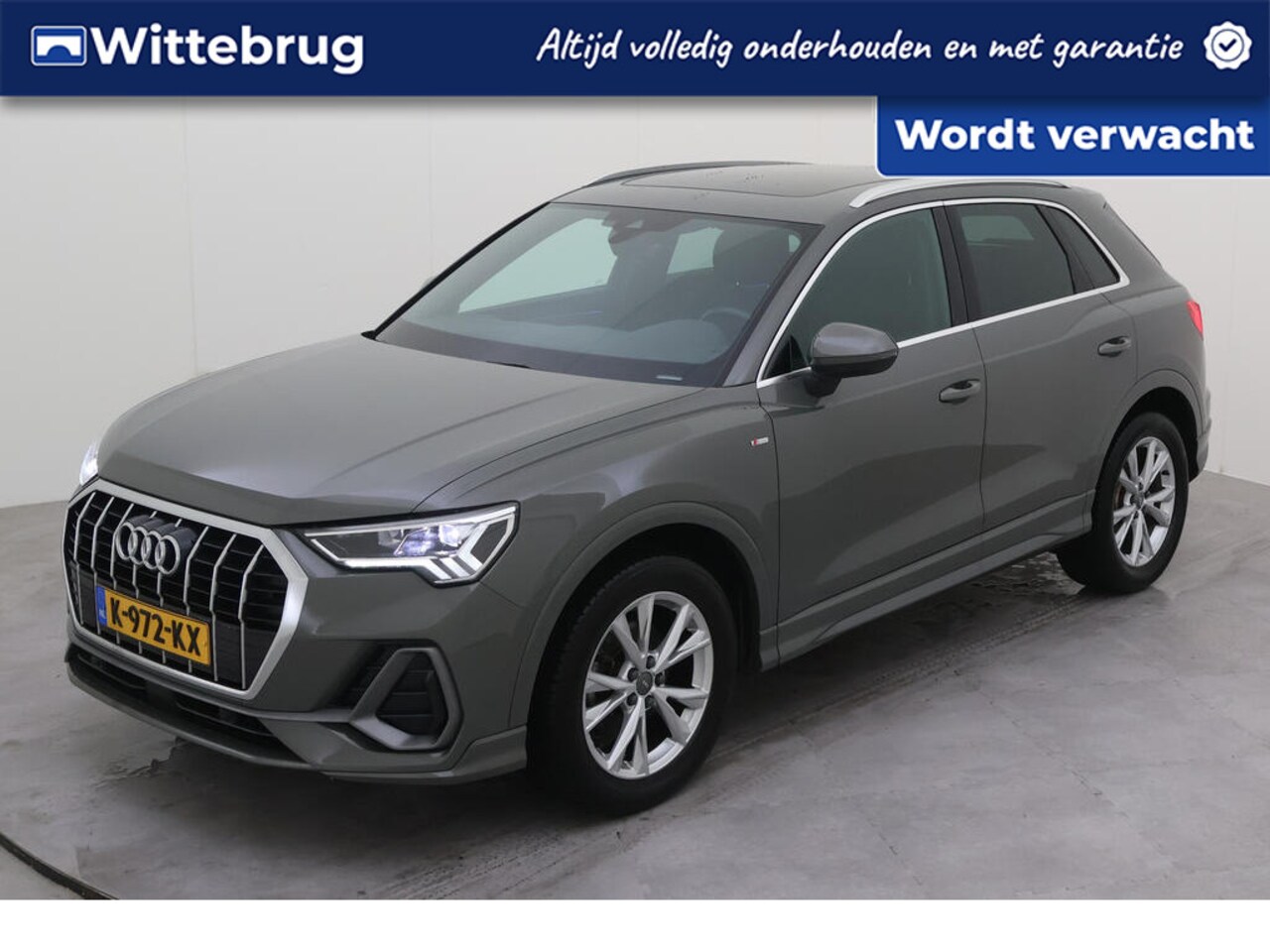 Audi Q3 - 35 TFSI S edition AUT/ Metallic/ Digitale Cockpit/ / Led/ Panoramadak/ S Line int. + ext. - AutoWereld.nl