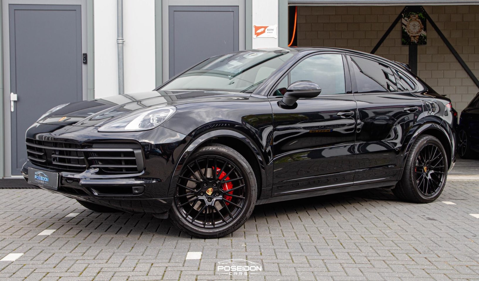 Porsche Cayenne - 3.0 E-Hybrid Platinum Edition PANO | SPORTCHRONO | BOSE | SPORTDESIGN | BLACK OPTIC | BOMV - AutoWereld.nl