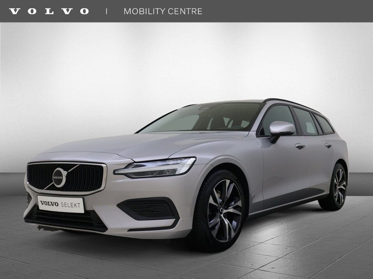 Volvo V60 - B3 Essential Edition. | Trekhaak | Stoel en Stuurverwarming | - AutoWereld.nl