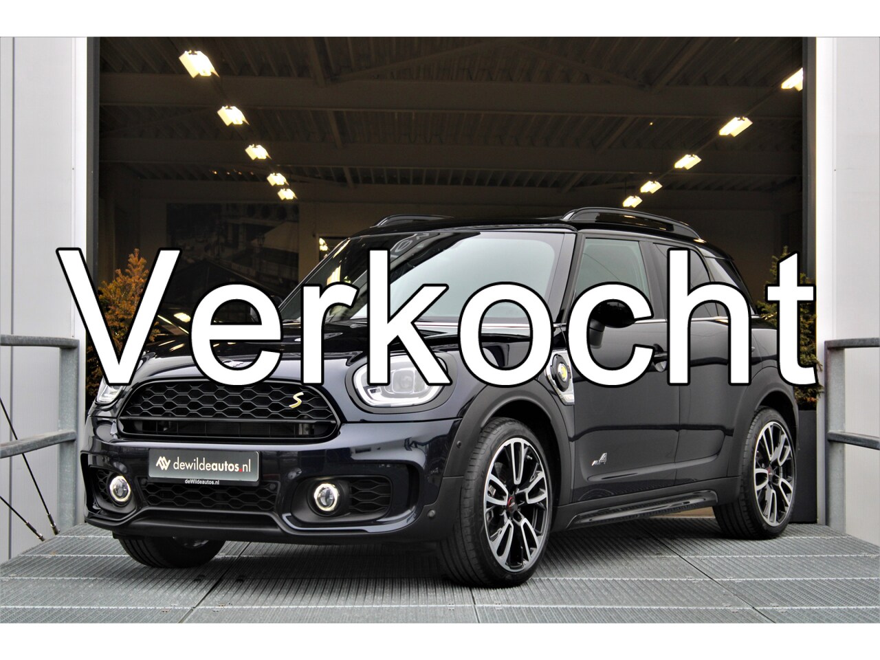 MINI Countryman - Mini 2.0 Cooper S E ALL4 JCW-pakket 220pk Pano Leer Camera Head-up Harman/Kardon ACC - AutoWereld.nl