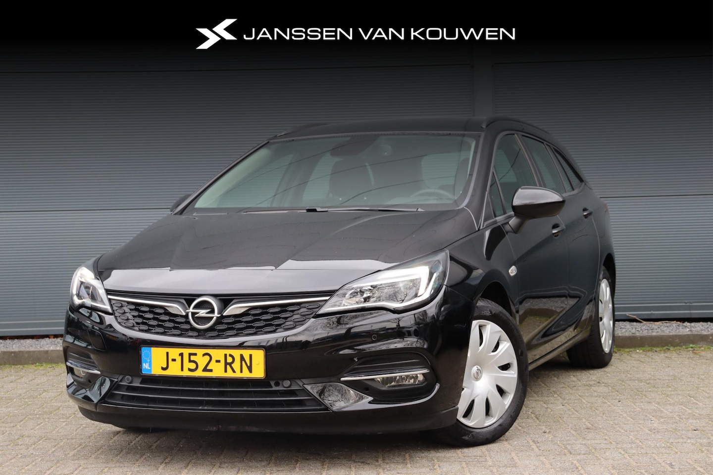 Opel Astra Sports Tourer - 1.2 Business Edition / Navi / Carplay / AGR - AutoWereld.nl