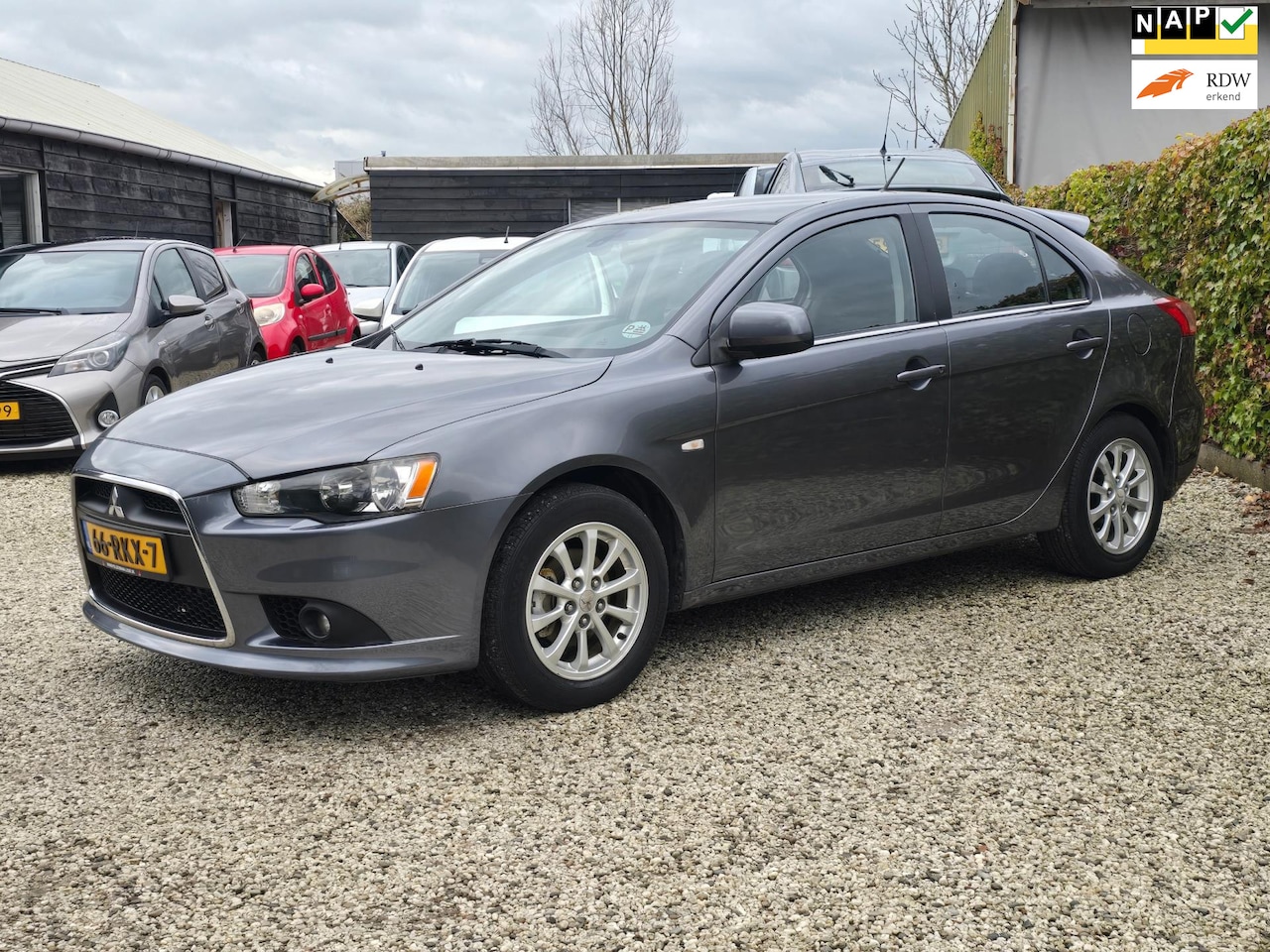 Mitsubishi Lancer Sportback - 1.6 Edition One 5drs/96000KM - AutoWereld.nl