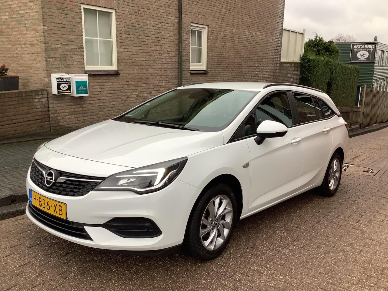 Opel Astra Sports Tourer - 1.2 Edition 1.2 Edition - AutoWereld.nl