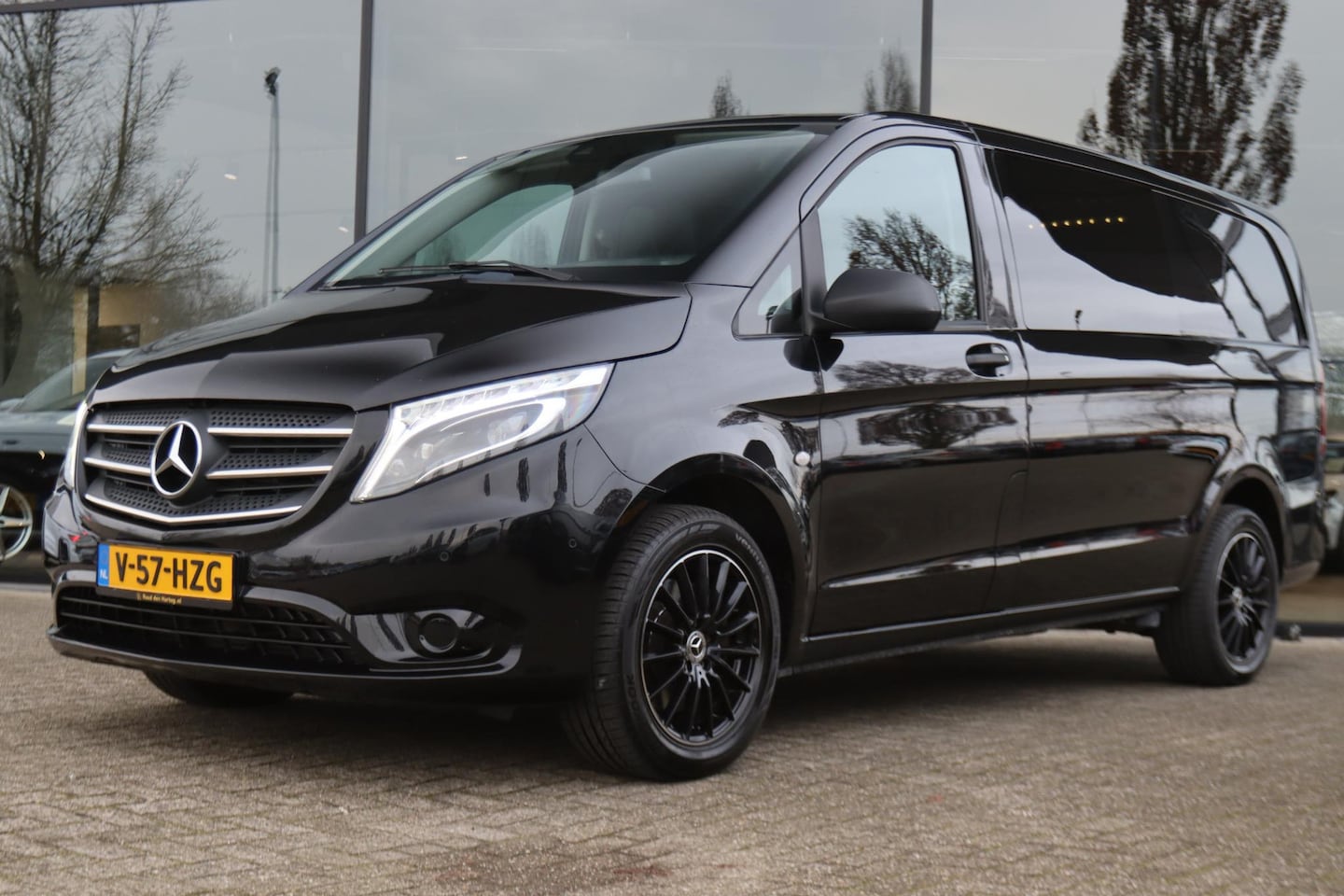 Mercedes-Benz Vito - 119 CDI 190 PK AUT7 EURO 6 | LEDER | STOELVERW. | LED | CAMERA | PDC | NAVIGATIE | AFN. TR - AutoWereld.nl