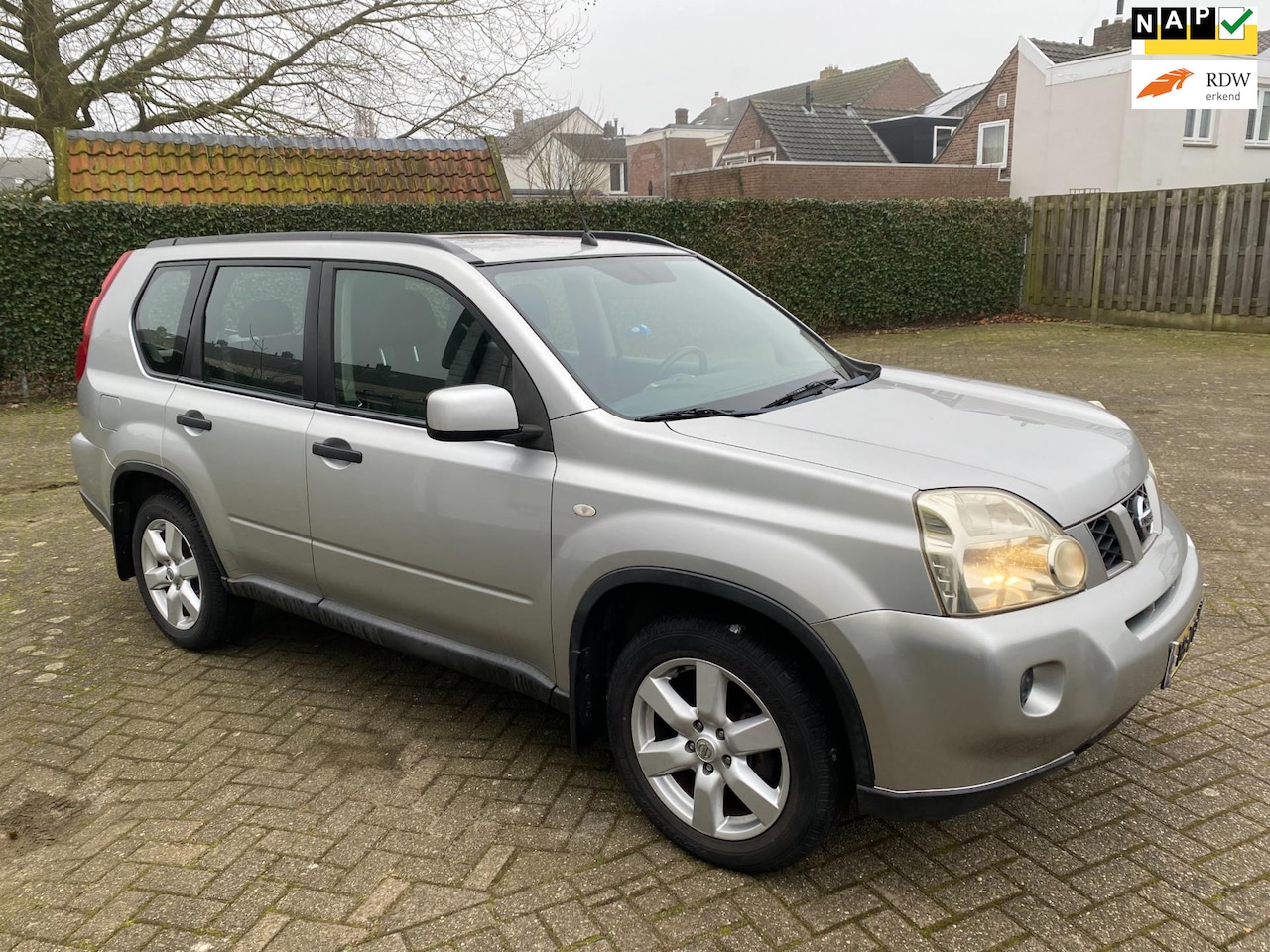 Nissan X-Trail - 2.0 XE 4WD 5 DEURS 1e EIG.in nieuwstaat met SUPER km stand met NAP kenteken rapport - AutoWereld.nl