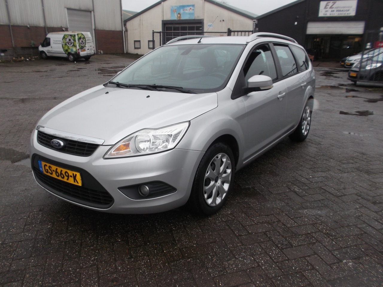 Ford Focus Wagon - 1.6 Comfort airco  voorruitverw  eerste eigen - AutoWereld.nl