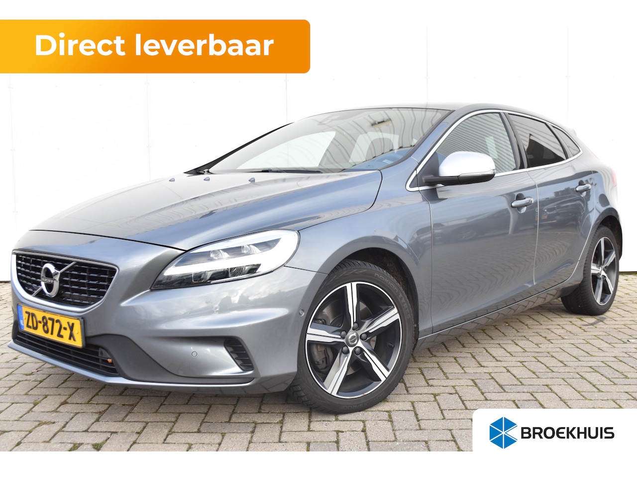 Volvo V40 - T3 R-Design #Standkachel #Pano #HarmanKardon! #Standkachel #Pano #HarmanKardon! - AutoWereld.nl