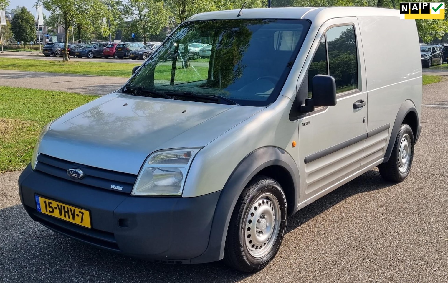 Ford Transit Connect - T200S 1.8 TDCi ... WEINIG KILOMETERS !!! - AutoWereld.nl