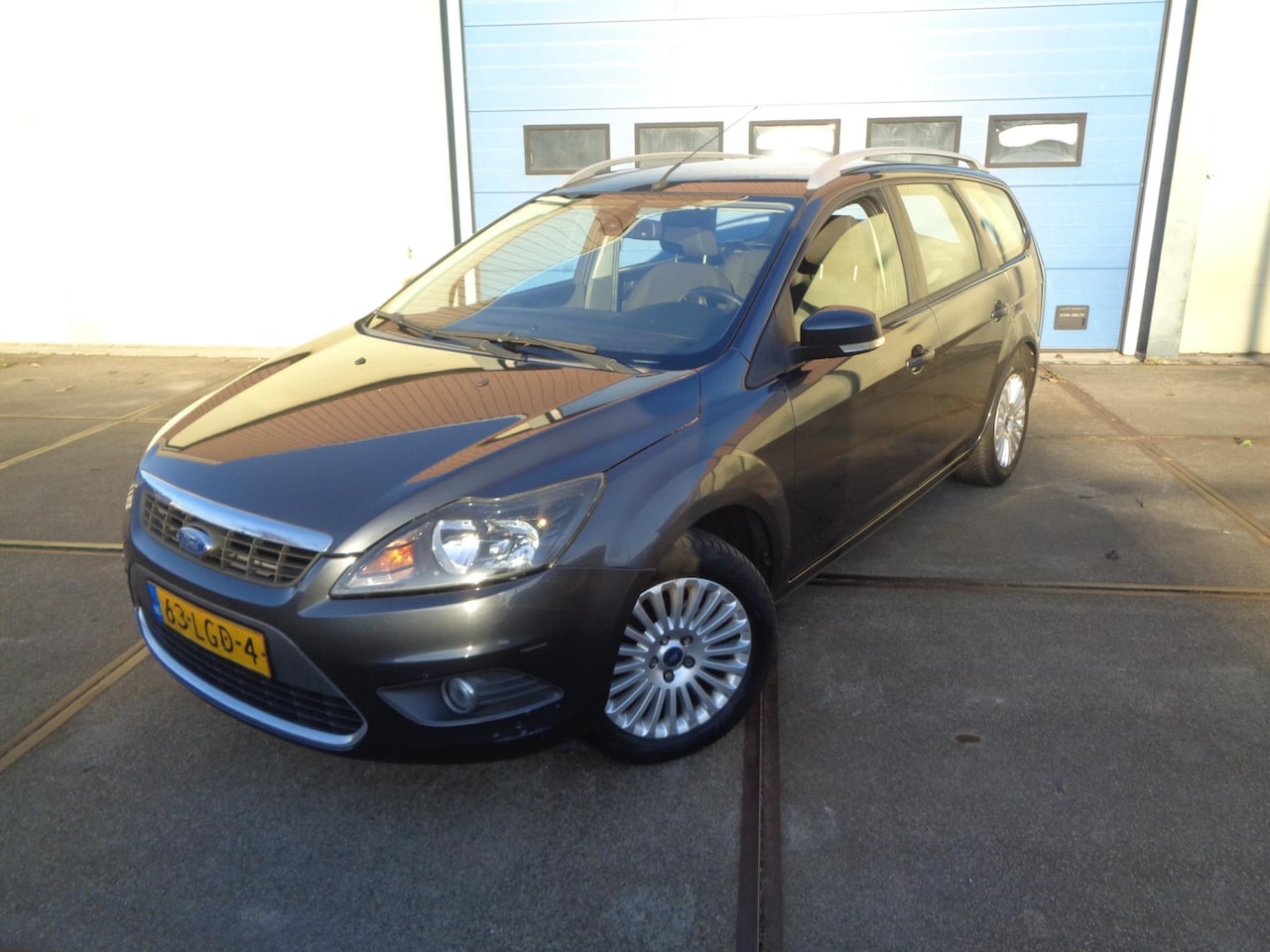 Ford Focus Wagon - 1.8 Limited Flexi Fuel Airco! 220DKM NAP! 2010 NW APK! - AutoWereld.nl