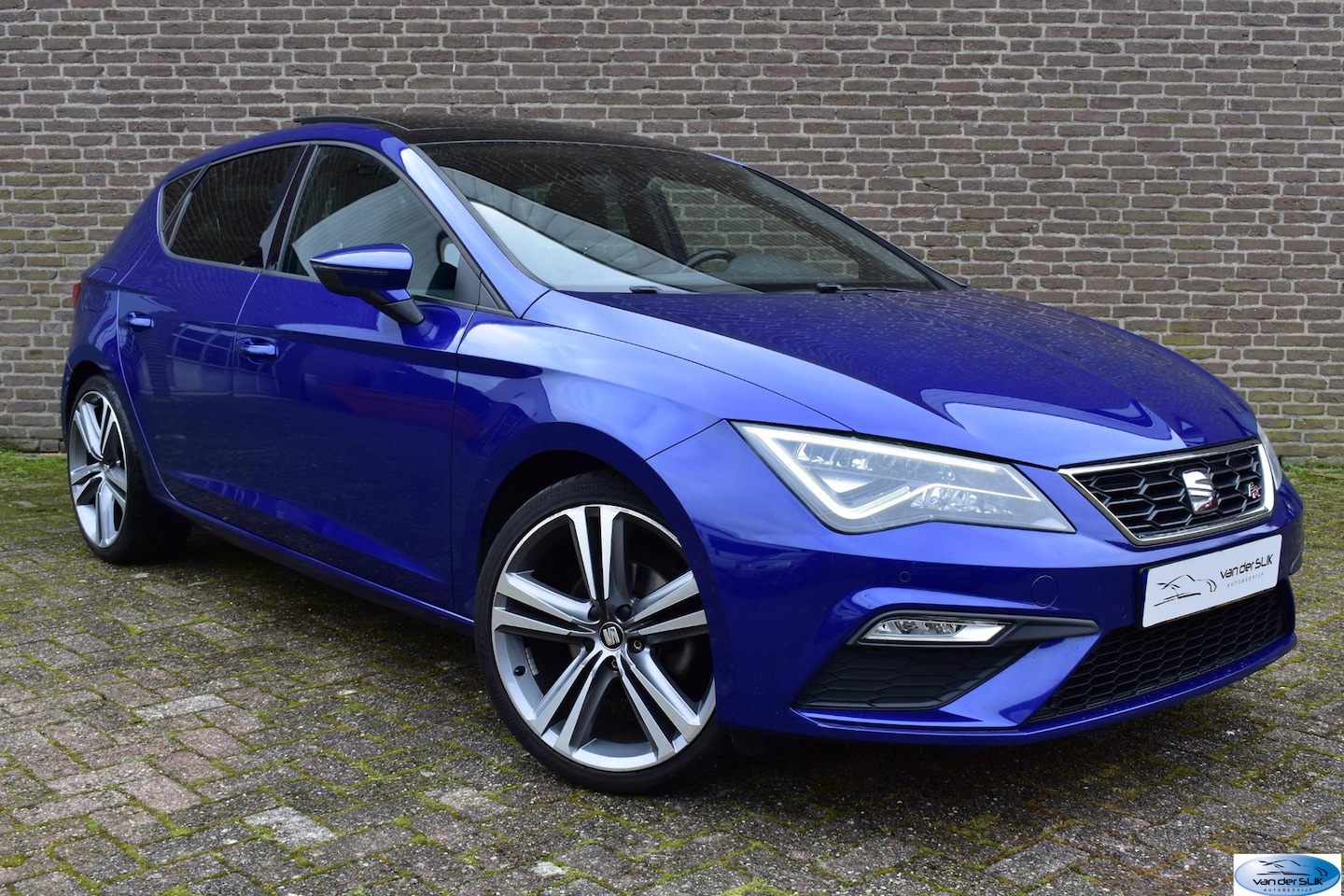 Seat Leon - 1.4 EcoTSI FR Panoramadak, PDC, Camera, Apple Carplay, Climate Control - AutoWereld.nl