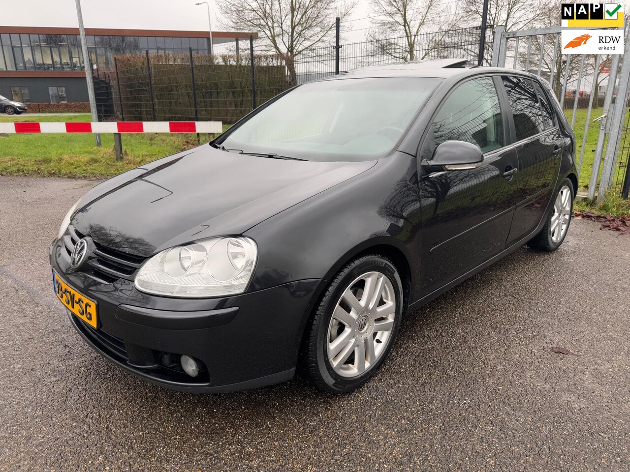 Volkswagen Golf - 2.0 FSI Sportline 6-Bak Opendak NAP - AutoWereld.nl