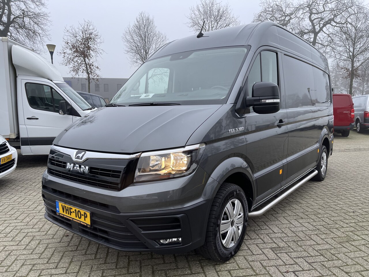 MAN TGE - 50 2.0 Standaard L2H2 177pk DSG automaat / vaste prijs rijklaar € 32.950 ex btw / grijs me - AutoWereld.nl