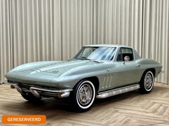 Corvette C2 - Sting Ray Coupé / Matching #'s / 300 HP / Mosport Green / Super origineel /Sidepipes / 327