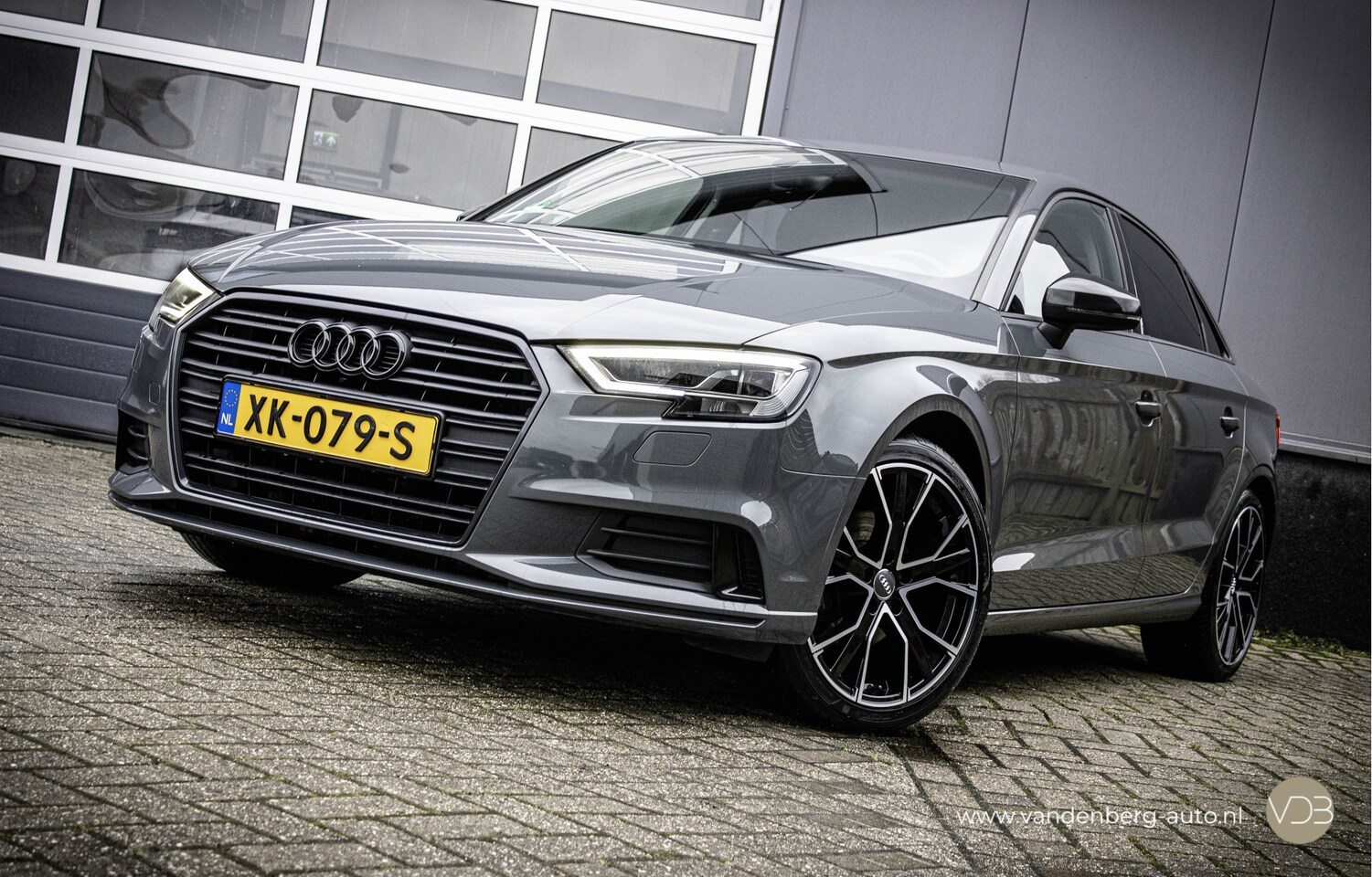 Audi A3 Limousine - 35 TFSI 150pk CoD Sport Origineel NL - AutoWereld.nl