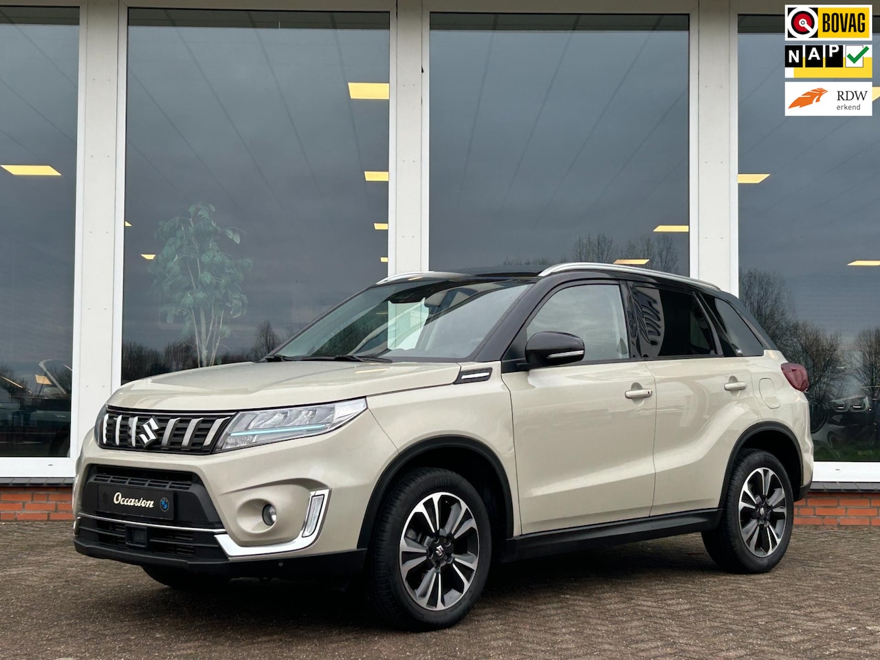 Suzuki Vitara - 1.4 Boosterjet Style Smart Hybrid - Navi - Camera - PDC - Cruise - AutoWereld.nl