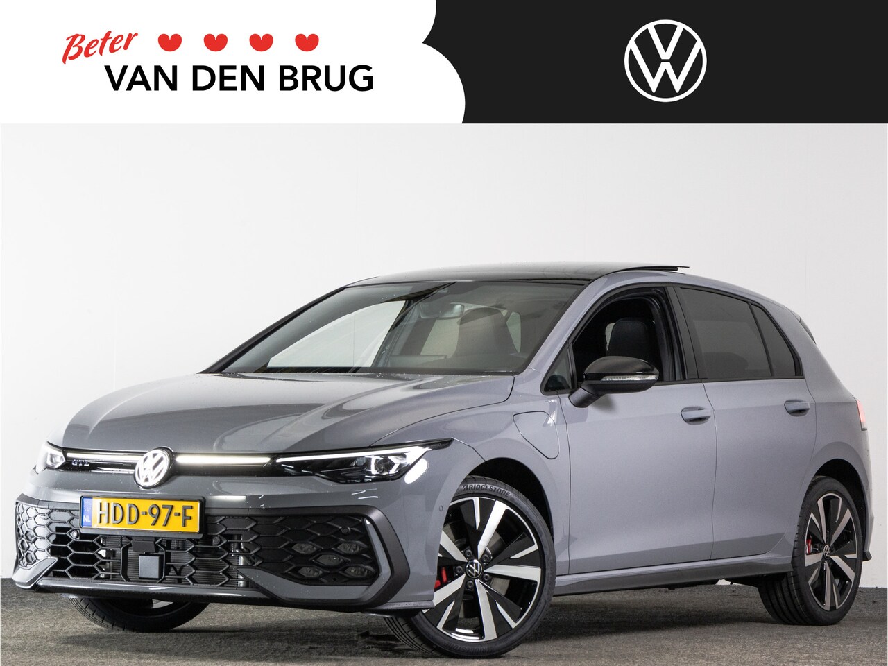 Volkswagen Golf - 1.5 eHybrid GTE 272pk | Blind Spot Assist | Panoramadak | 18 Inch | Black Style | Trekhaak - AutoWereld.nl