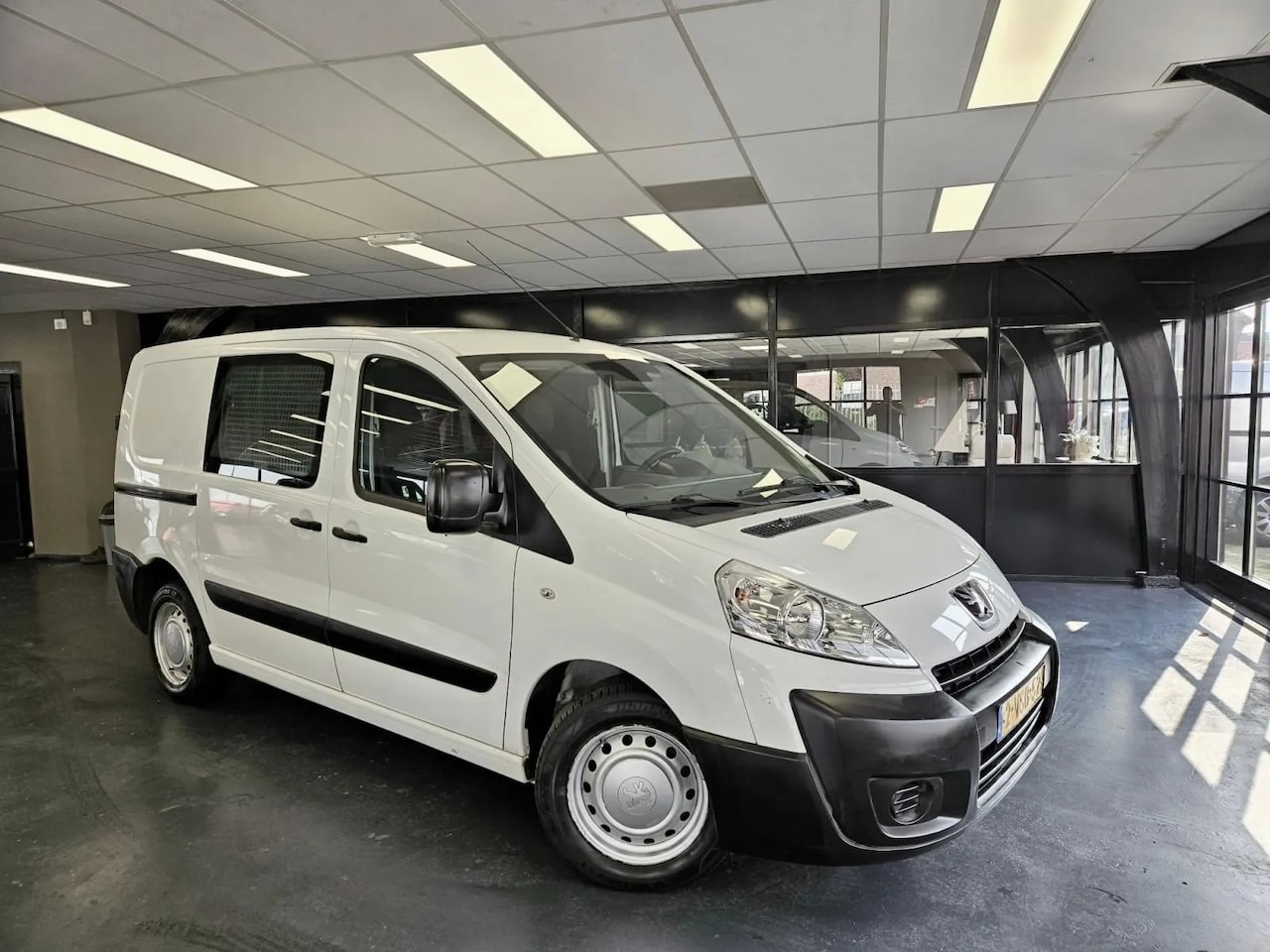 Peugeot Expert - 2.0 hdi |128pk|2011|euro 5|airco|cruise.control - AutoWereld.nl