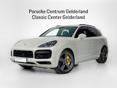 Porsche Cayenne - Turbo S E-Hybrid