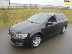 Skoda Octavia Combi - octavia 1.0 Benzine Automaat airco lmv xenon navigatie pdc