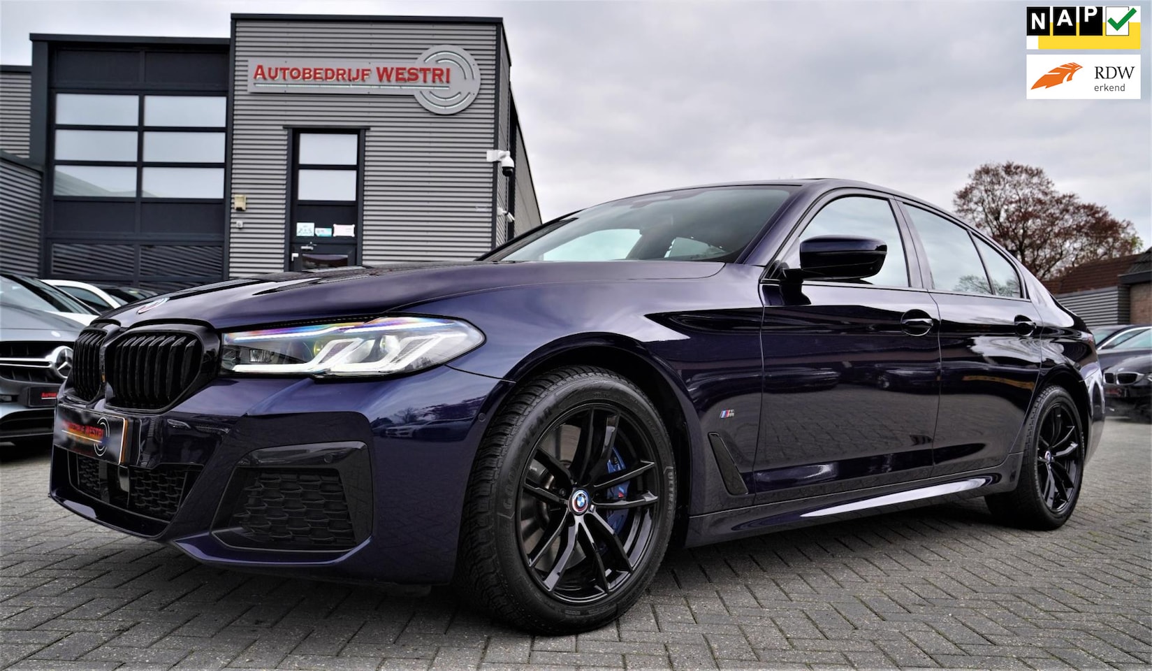 BMW 5-serie - 540i xDrive High Executive | M-pakket | Massage | HuD | Nappa Leder | 360 cam | ACC | Verw - AutoWereld.nl