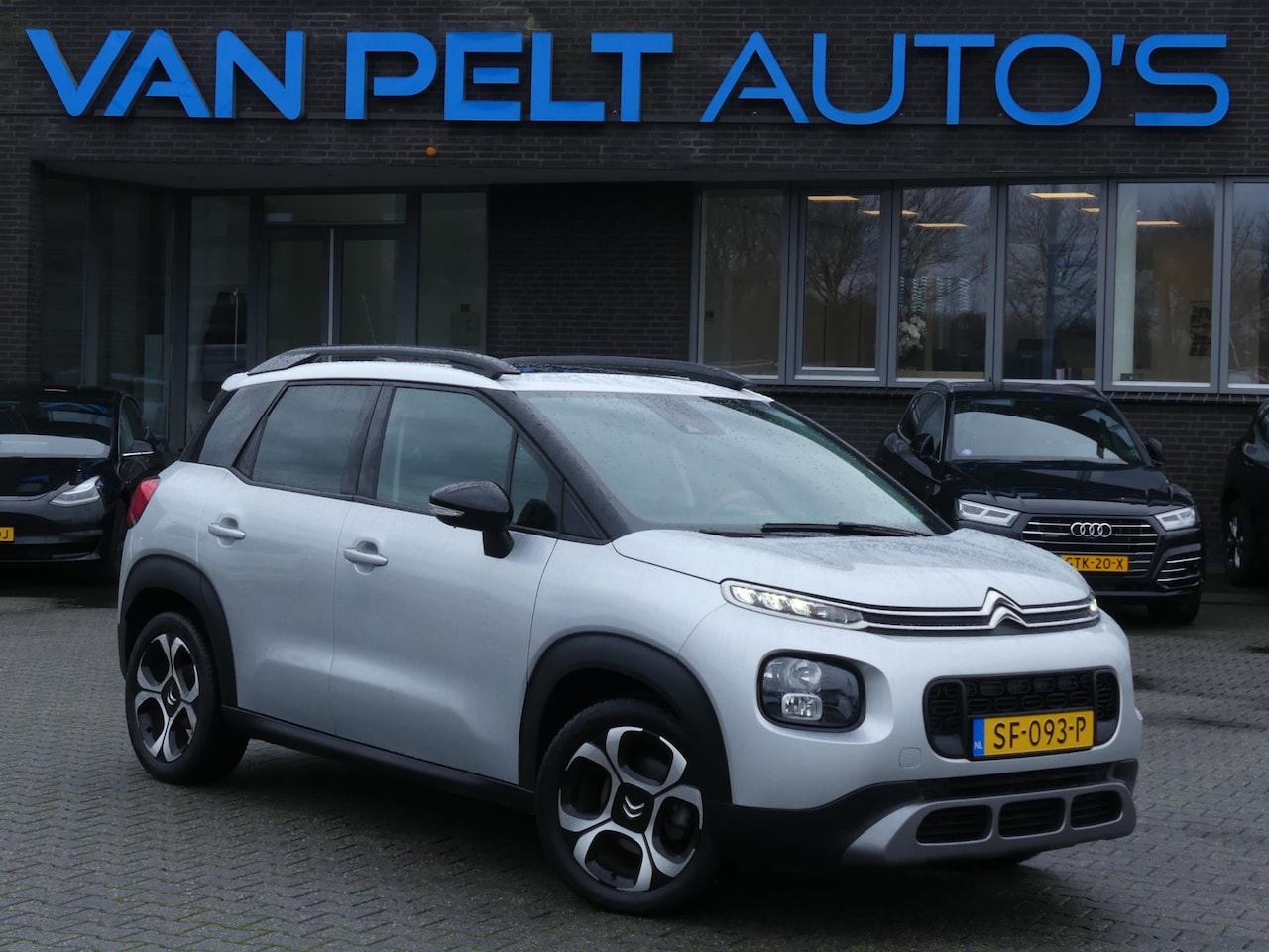 Citroën C3 Aircross - 1.2 PureTech S&S Shine / PANO / CARPLAY - AutoWereld.nl