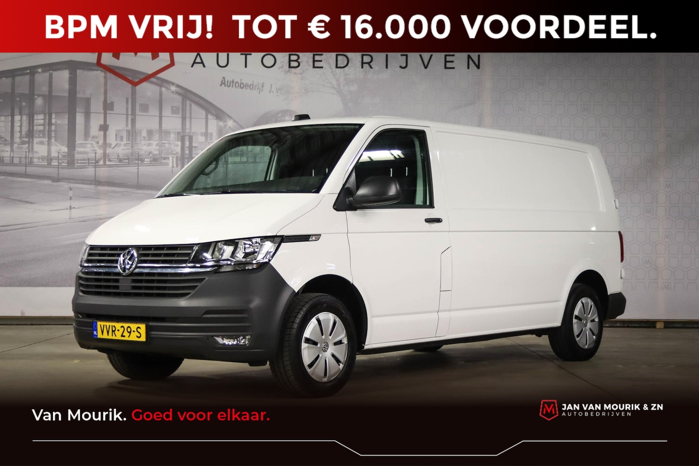 Volkswagen Transporter - 2.0 TDI L2H1 28 Comfortline EURO 6| AIRCO | CRUISE | NAVIGATIE | DAB |  APPLE | TREKHAAK - AutoWereld.nl