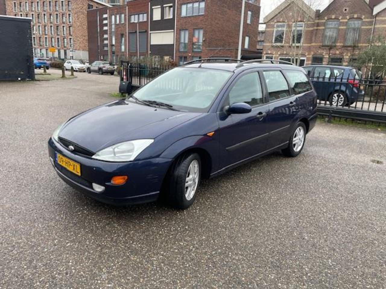 Ford Focus Wagon - 1.6-16V Collection AUTOMAAT! 167DKM NW APK! - AutoWereld.nl