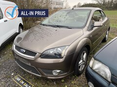 Ford Focus Coupé-Cabriolet - 2.0-16V Titanium