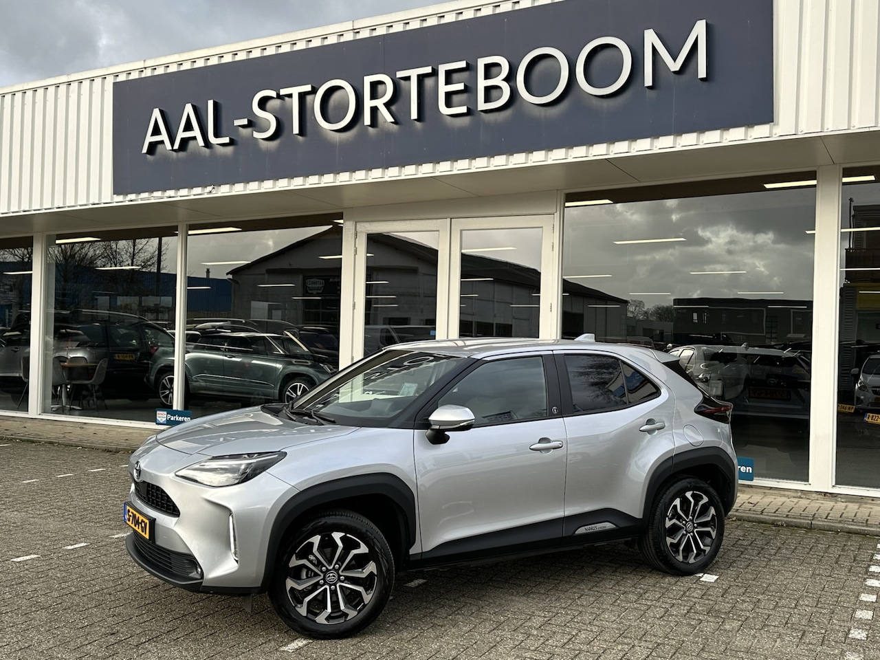 Toyota Yaris Cross - 1.5 Hybrid Team D | LED | Apple Carplay | Navi | Camera | Adapt. Cruise | Keyless | Stoel- - AutoWereld.nl