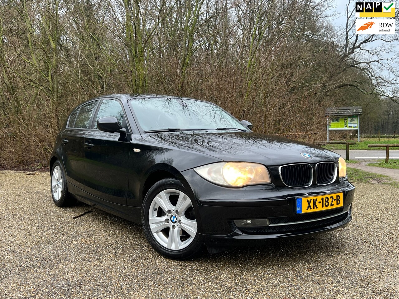 BMW 1-serie - 116i Sport | Navi + Cruise + Clima '' Topstaat'' - AutoWereld.nl