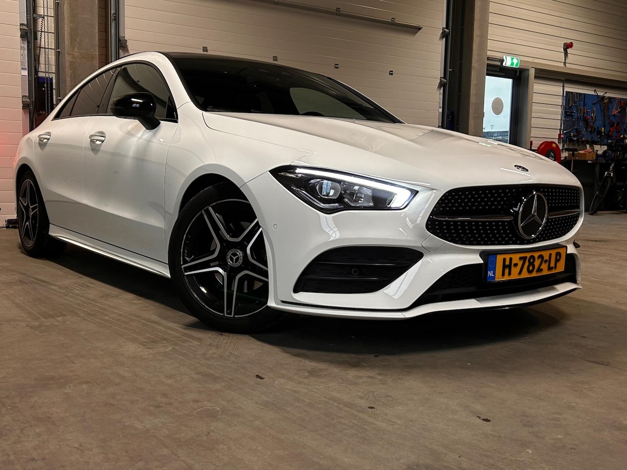 Mercedes-Benz CLA-Klasse - 180 Business Solution AMG 180 Business Solution AMG - AutoWereld.nl