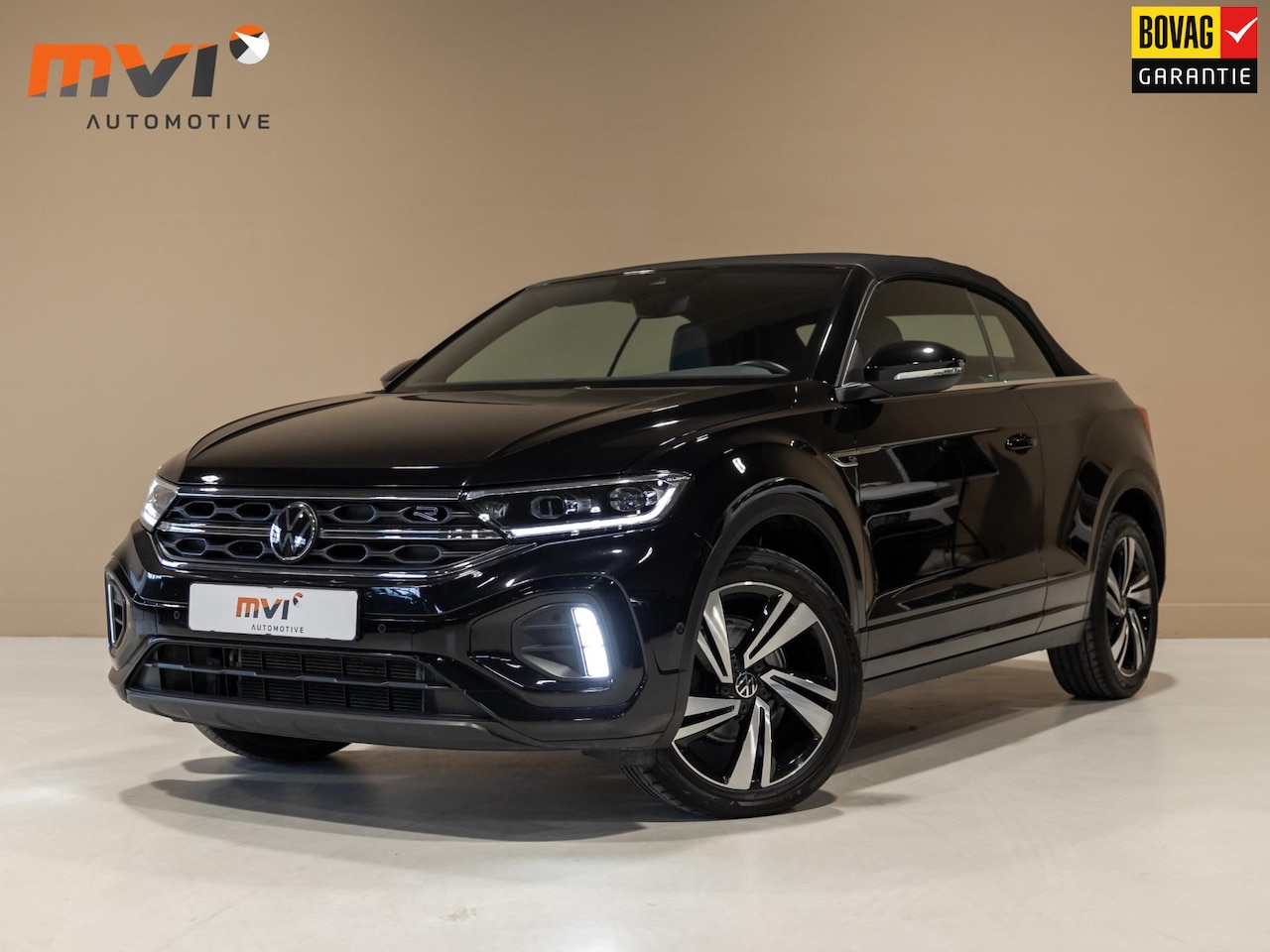 Volkswagen T-Roc Cabrio - 1.5 TSI R-Line / 150pk / Afneembare trekhaak / Achteruitrij camera / Dodehoek sensor / - AutoWereld.nl