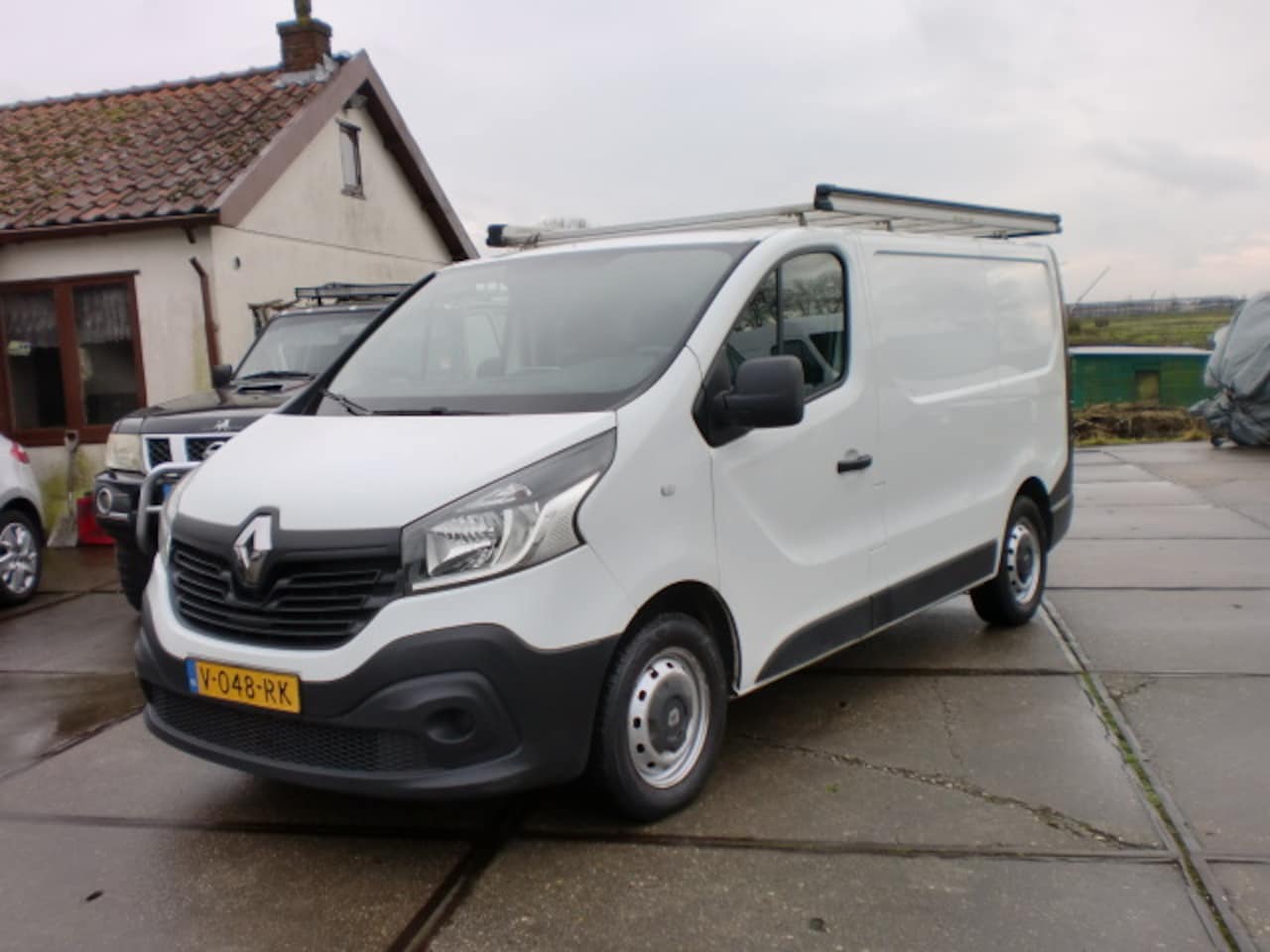 Renault Trafic - 1.6 DCI 89KW AIRCO NAVI BJ2018 KM127 LEASE€145 NAP - AutoWereld.nl