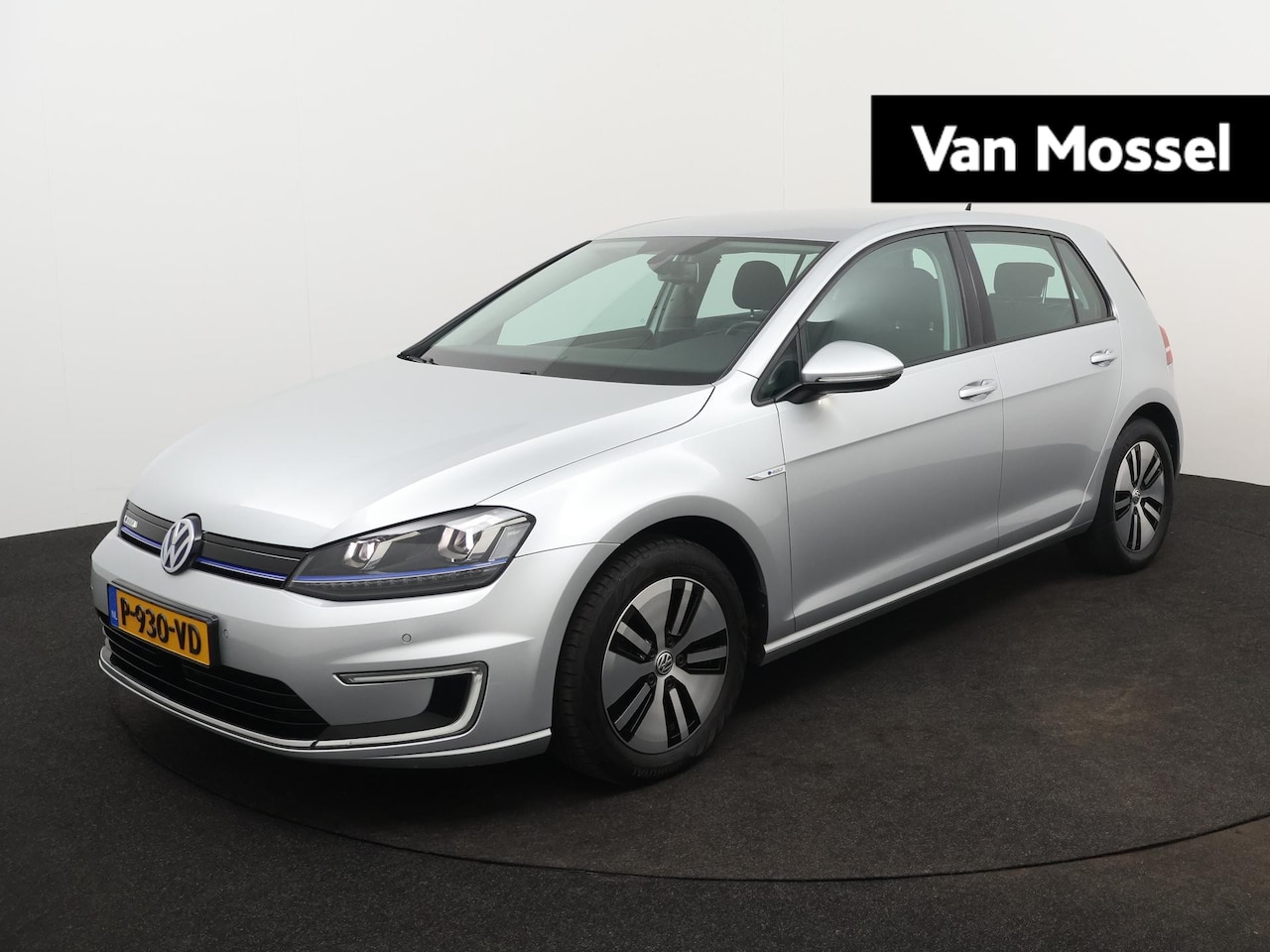 Volkswagen e-Golf - e-Golf | NAVIGATIE | CLIMATE CONTROL | STOELVERWARMING | ADAPTIVE CRUISE CONTROL | PARKEER - AutoWereld.nl