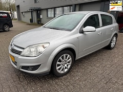 Opel Astra - 1.6 Temptation